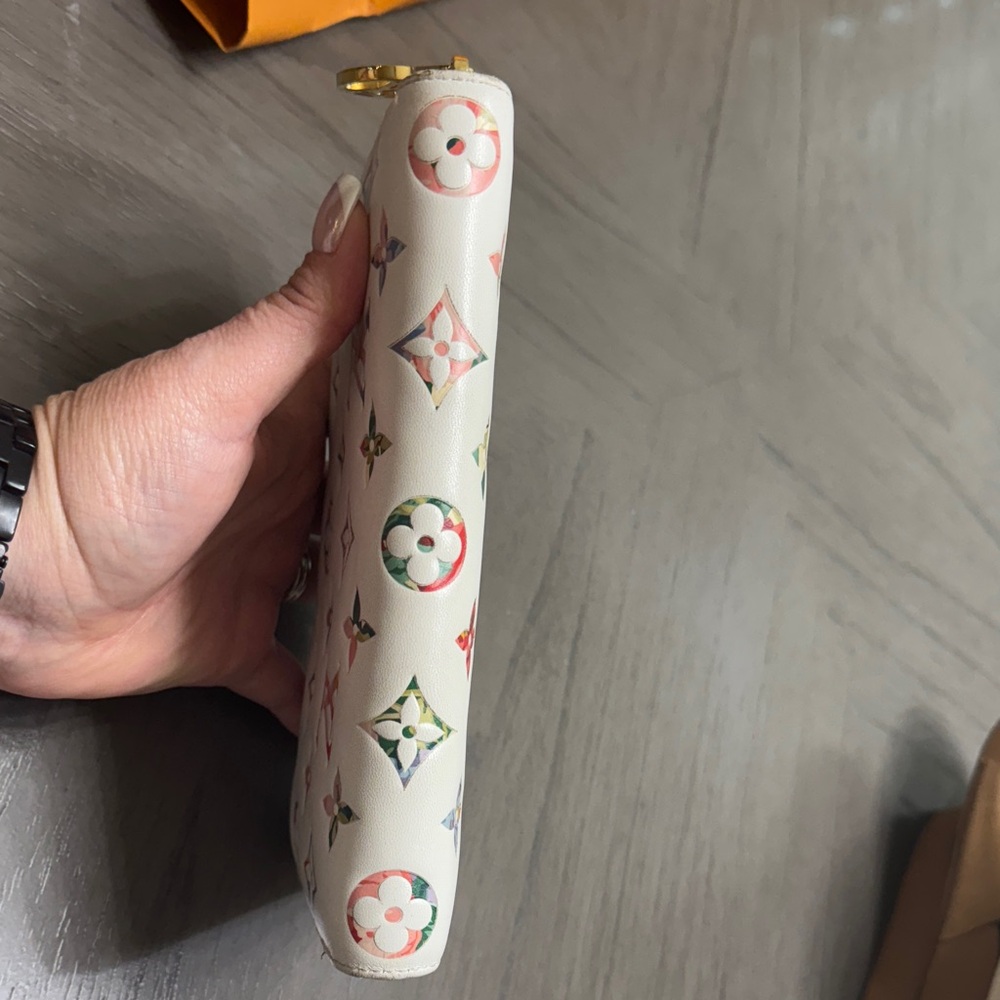 Louis Vuitton Zippy Garden Wallet - Picture 6 of 14